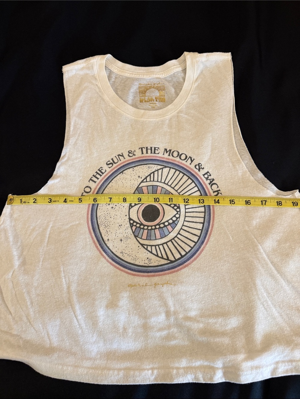 Blank NYC Vintage White Graphic To the sun and moon and back tee Size L - Picture 4 of 6
